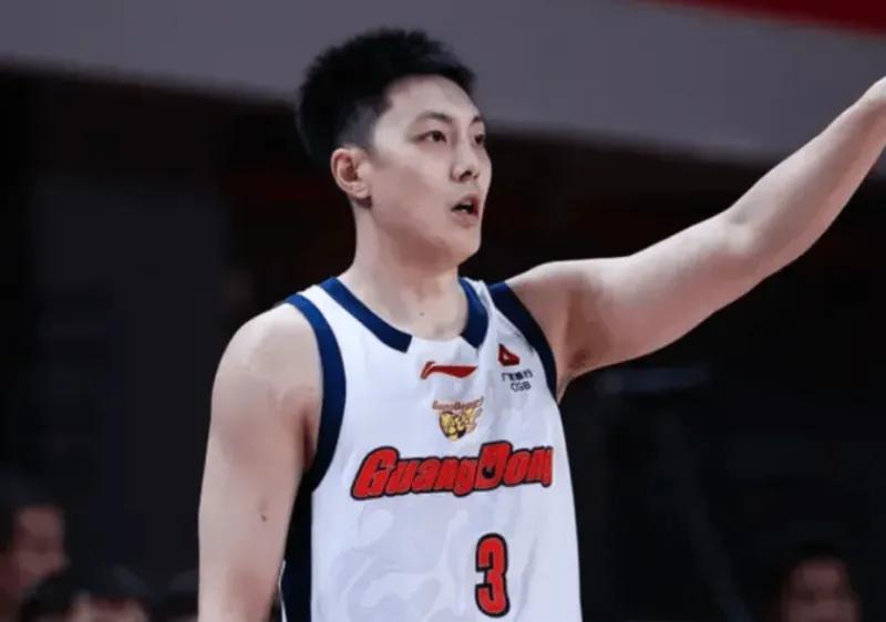 KOK体育app下载-G2广东加时102-99绝杀北京 球员评价:3人优秀,3人及格,4人低迷